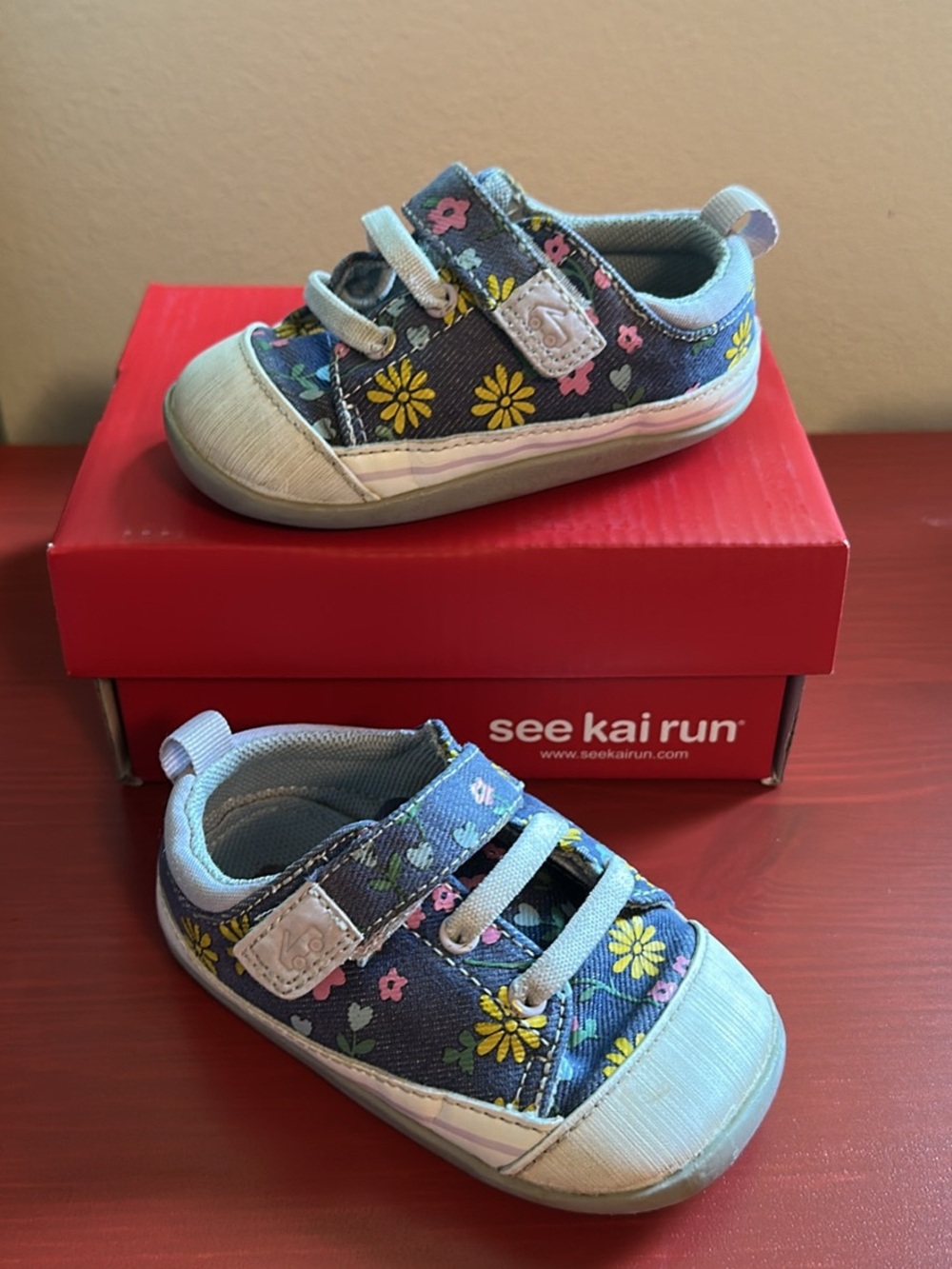 See Kai Run Floral Navy Canvas Toddler Sneakers toddler 6